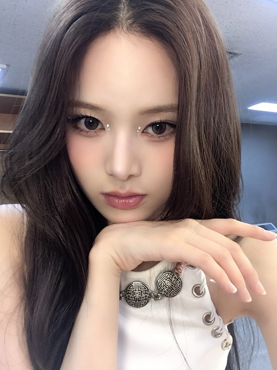 이즈나 윤지윤, 팀 탈퇴