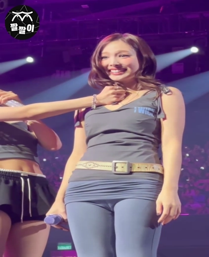 트와이스 콘서트 나연 미친 몸매