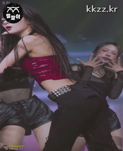 레드벨벳 슬기 타이트한 뒤태