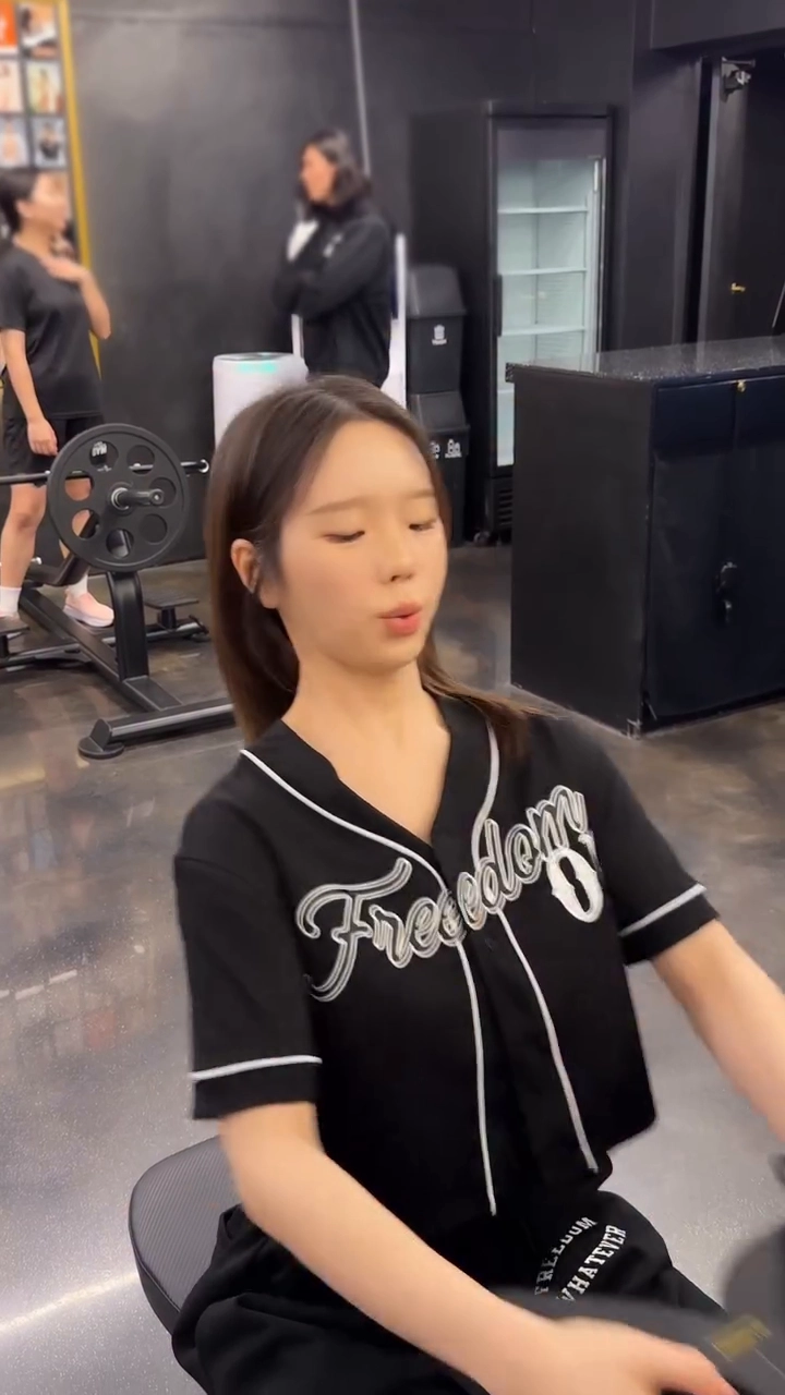 귀여운 헬스녀 반전몸매